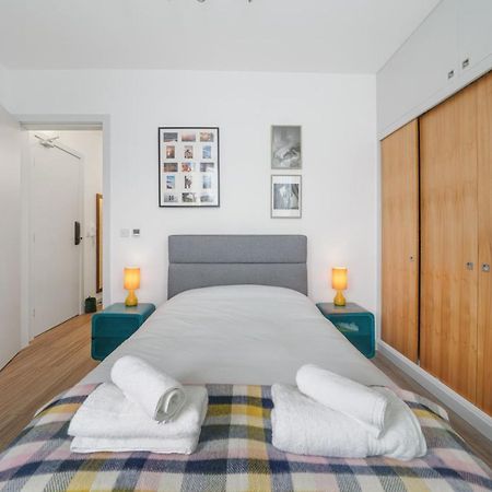 Ickburgh Road Guesthouse لندن المظهر الخارجي الصورة