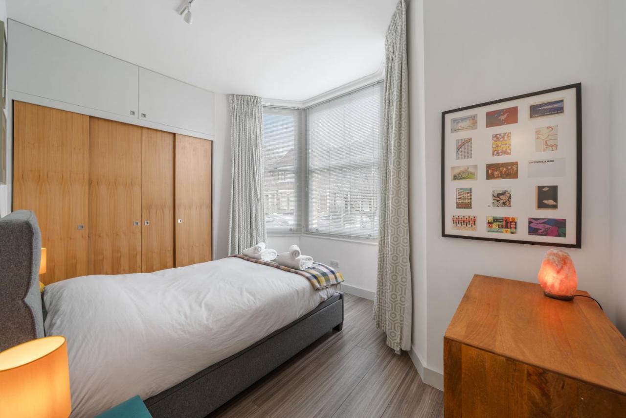 Ickburgh Road Guesthouse لندن المظهر الخارجي الصورة